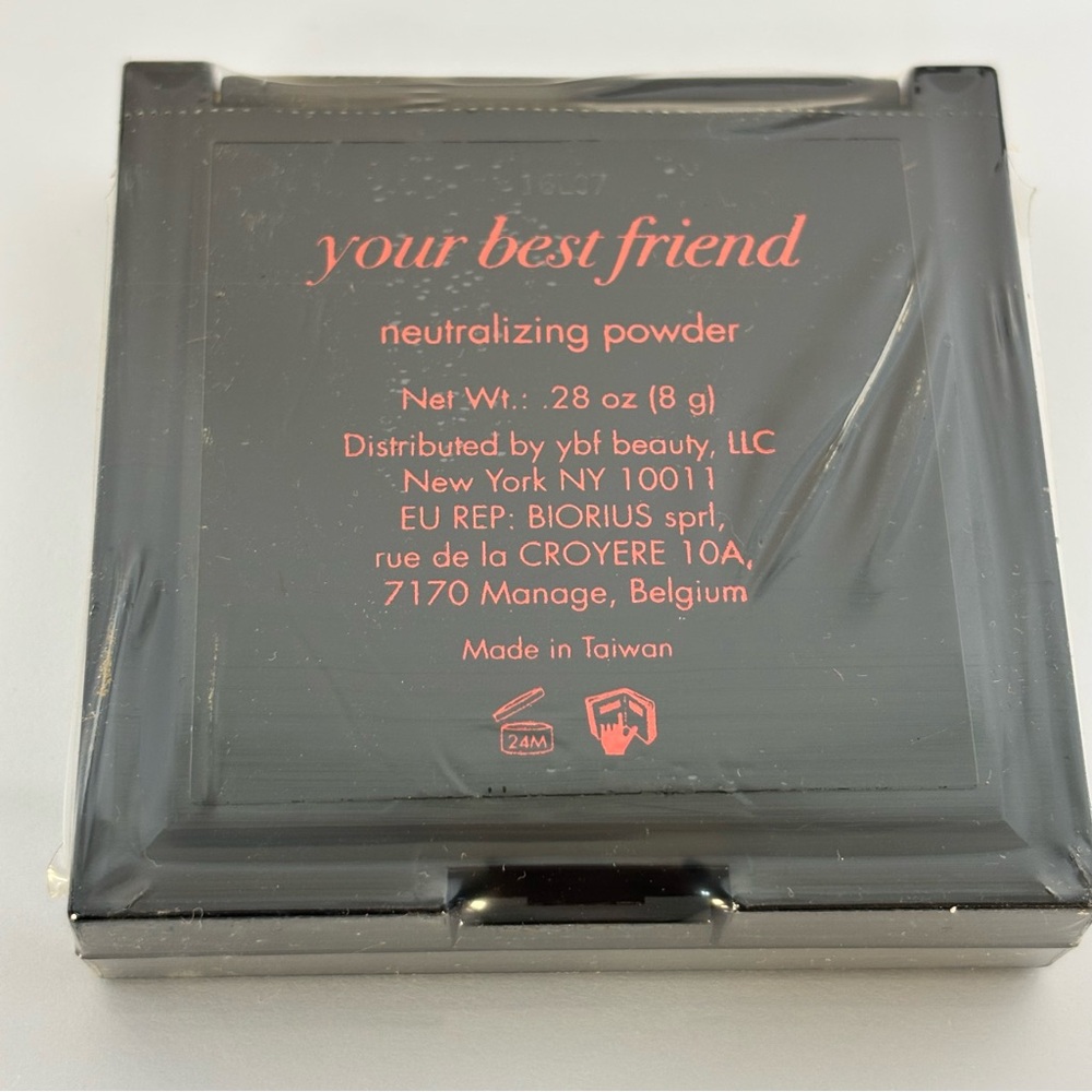 YBF Black Compact with Neutralizing Powder - Picture 2 of 4